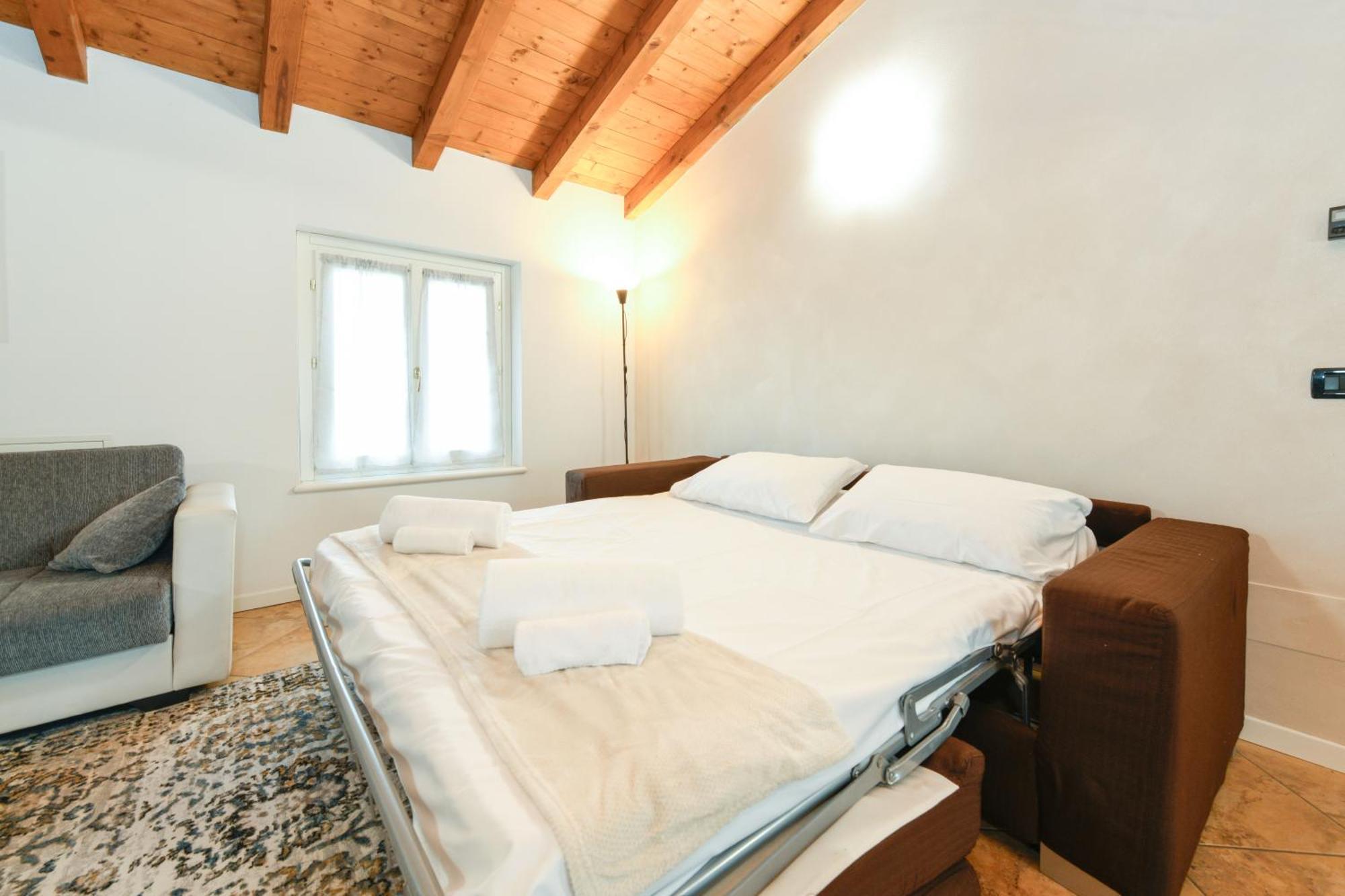 Wendy Apartment- Twobedroom & Pool & Parkprivatefree & Sports Desenzano del Garda Exterior foto